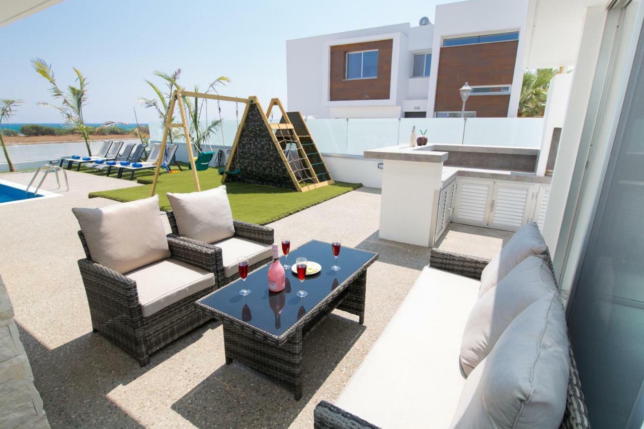 Villa Lynn Boutique Beachfront Ayia Napa Exteriör bild